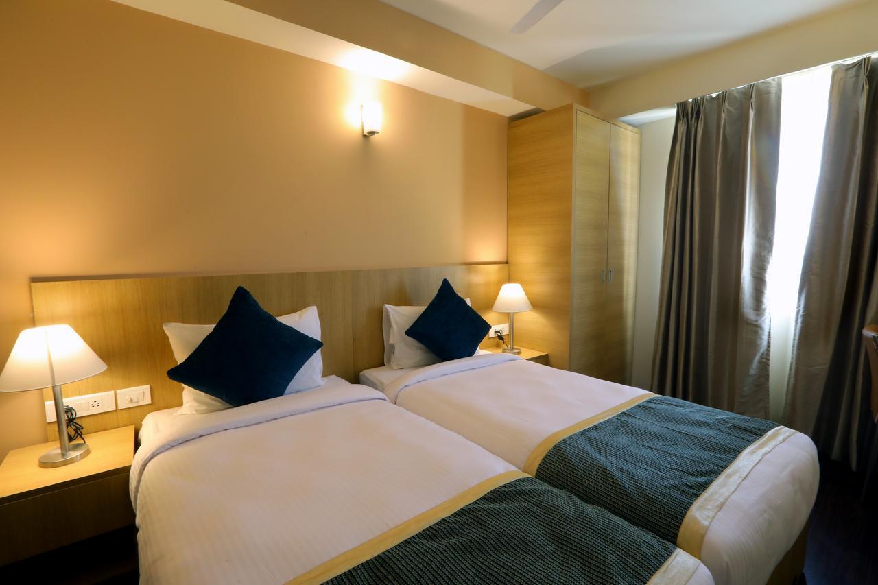 Starlit Suites Neemrana Exteriör bild