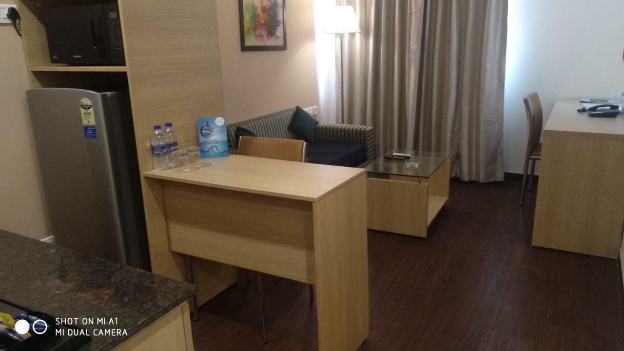 Starlit Suites Neemrana Exteriör bild